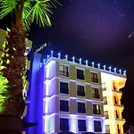 Omur ホテル アクチャイ