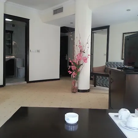Otel ömür Akçay