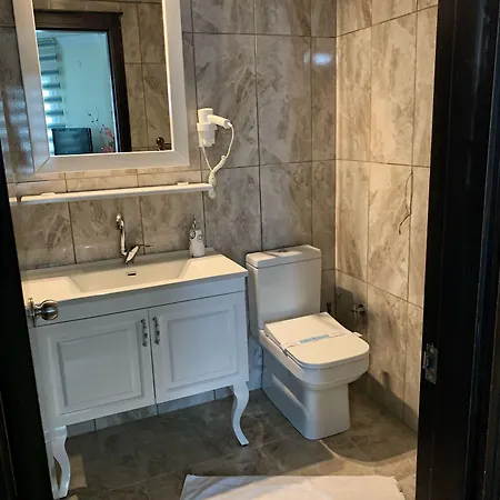 Omur Akcay (Edremit)