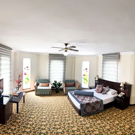 Hotell Omur 3*