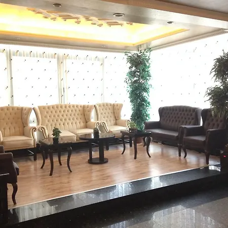 Hotel Omur